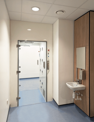 charnwood, science, science park, air shower, decontamination. decon, personnel shower, lab shower, medical research, laboratory, high containment, cleanroom