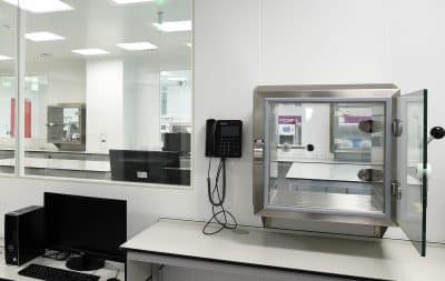 Pass through hatch, hatch, pass thru, chamber, cleanroom chamber, cleanroom hatch, cleanroom pass through, cleanroom hatch, Pass Box, cleanroom box